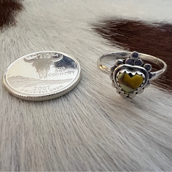 ❤️ Honey Dahlia Kingman Turquoise Heart Shape Ring 925 Navajo Southwestern Sz 8 - Picture 6 of 17